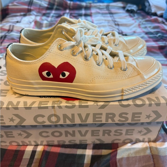 Converse Off-White and Red Heart Sneakers - Picture 1 of 5